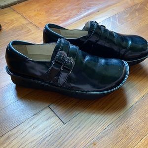 Alegria Alli Black Waxy Shoes